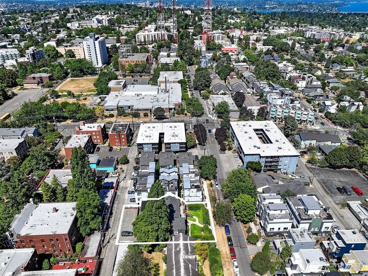 Property Photo: 1111 18th Avenue WA 98122