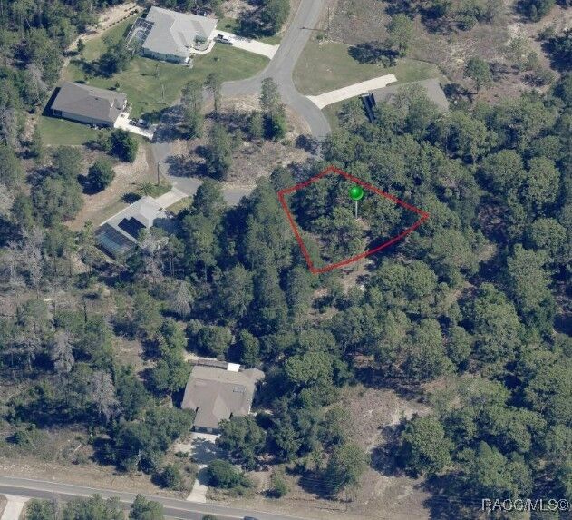 Property Photo: 21 Lindwood Court FL 34446