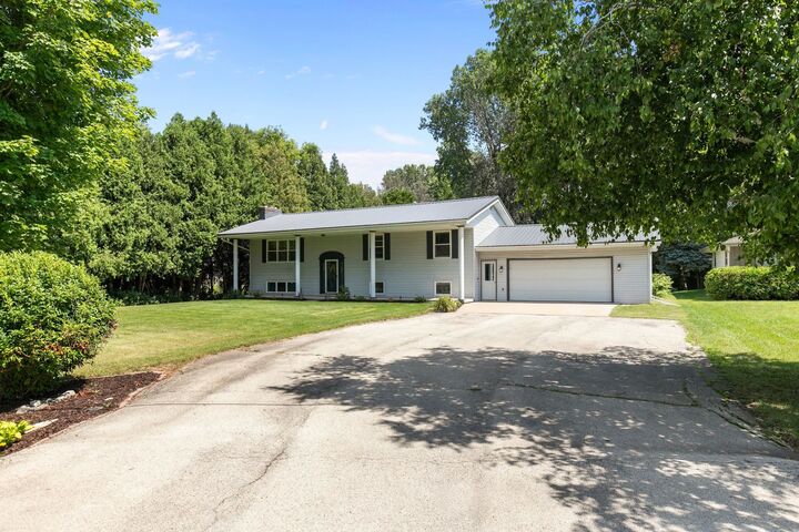 Property Photo: 25 S Keller Park Drive WI 54914