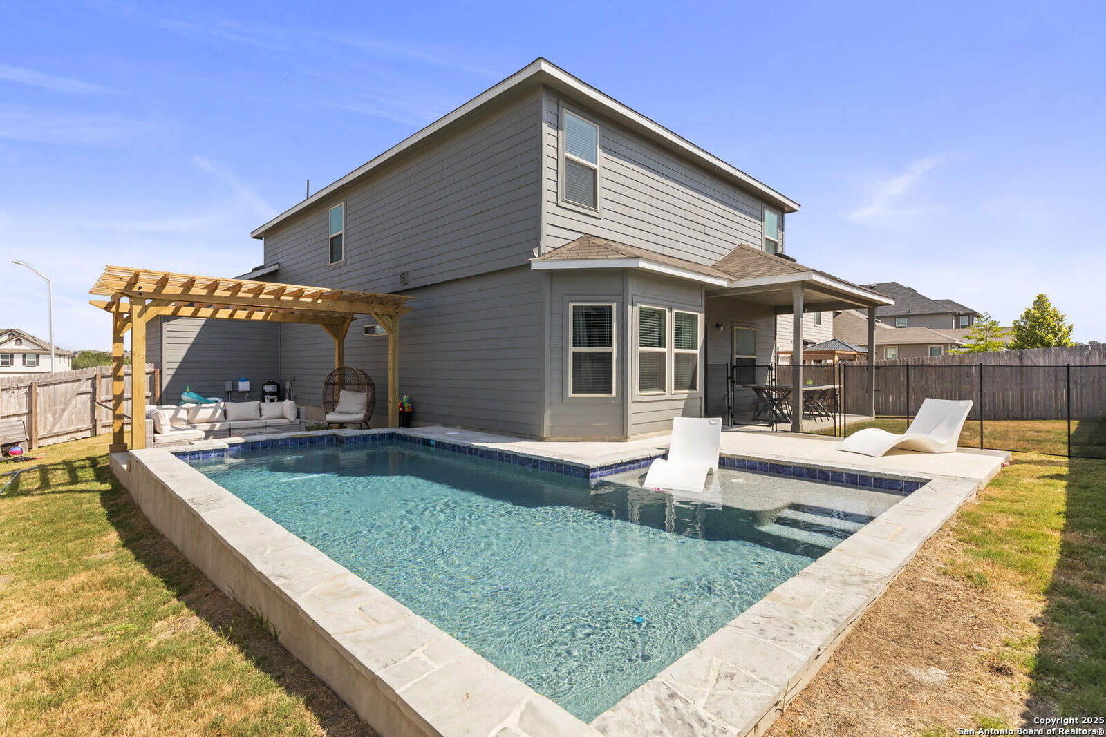 Property Photo: 331 Saddle Dawn TX 78108