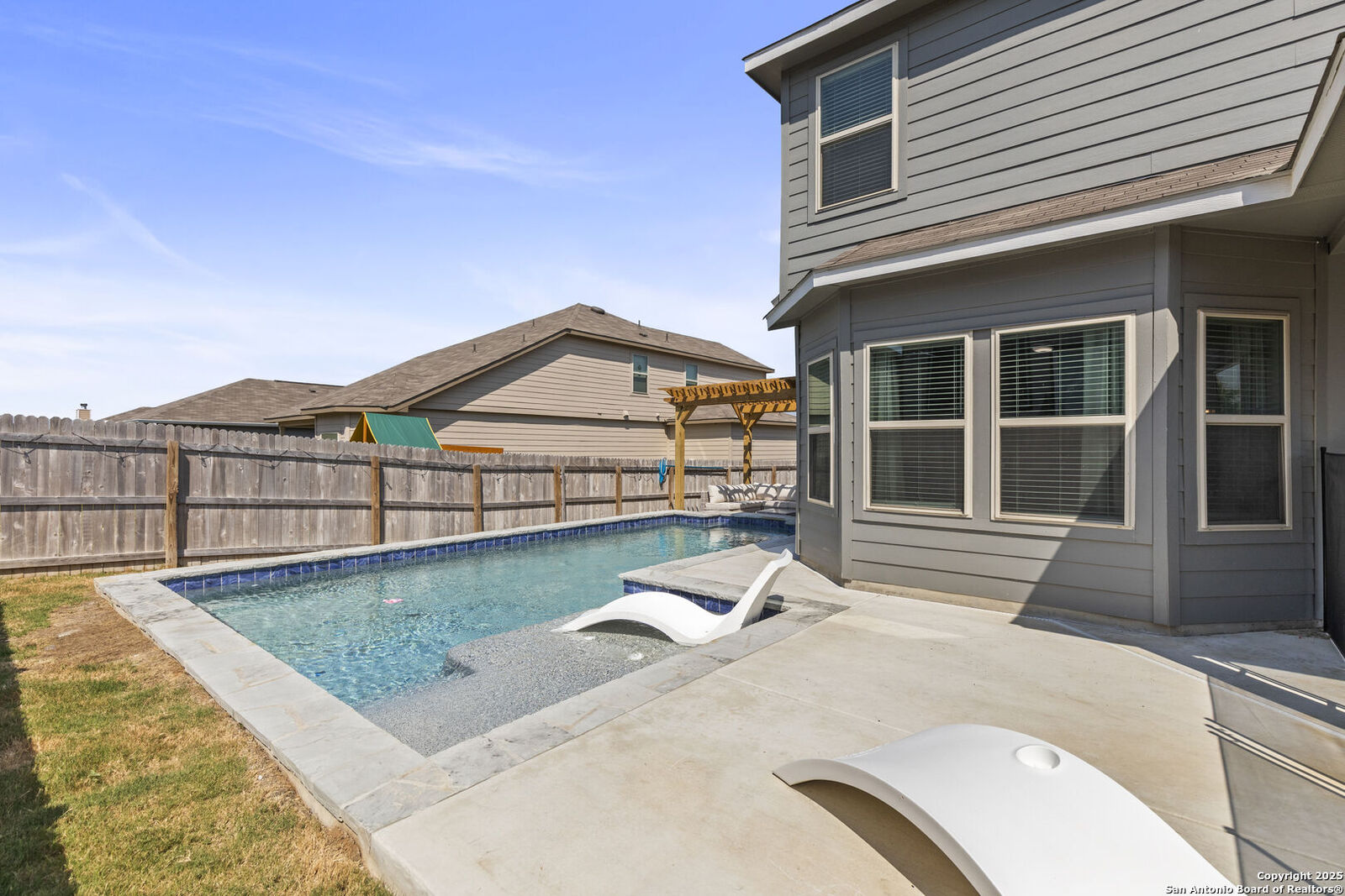 Property Photo:  331 Saddle Dawn  TX 78108