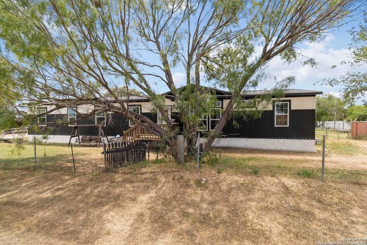 13598 Old Frio City  Lytle TX 78052 photo