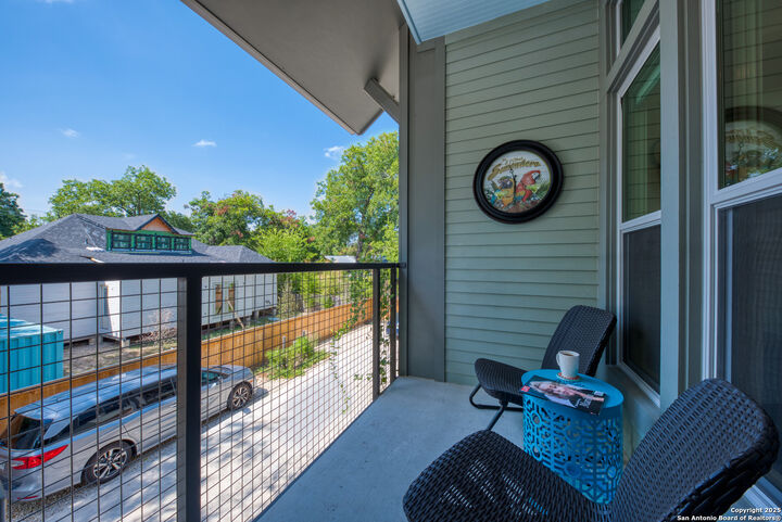 Property Photo: 139 Cedar 104 TX 78210