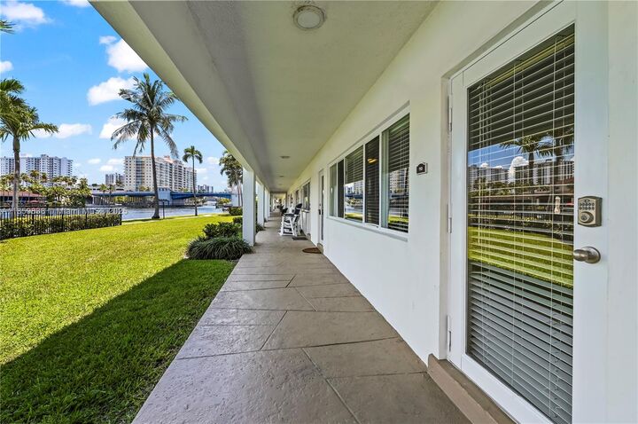 Property Photo: 2895 NE 32nd St 110 FL 33306