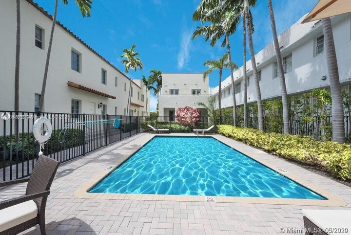 Property Photo: 1508 Pennsylvania Ave 10B FL 33139