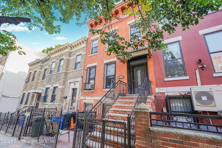 Property Photo:  517 40 Street  NY 11232 