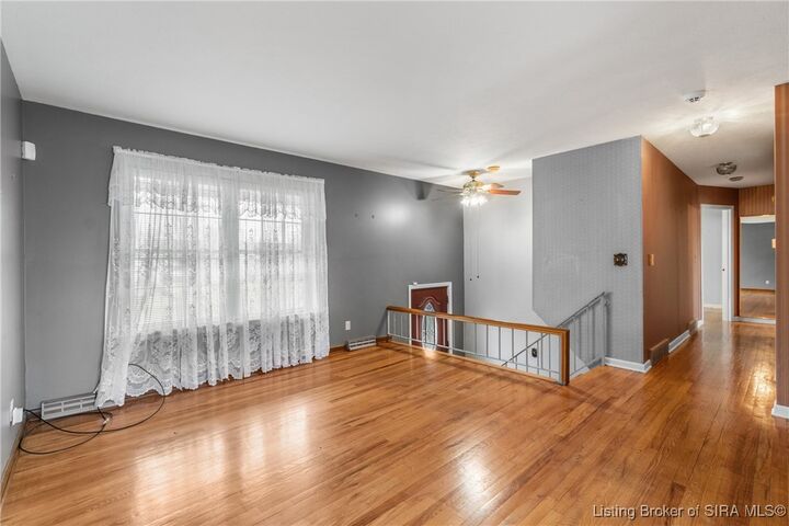 Property Photo: 925 Redwood Drive IN 47129