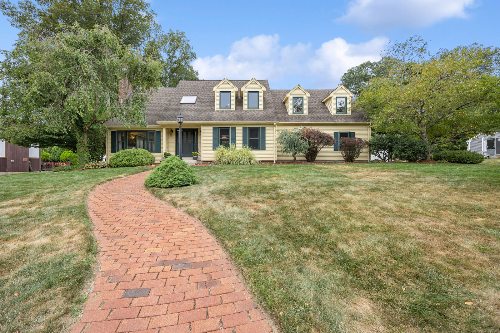 Property Photo:  272 Annelise Avenue  CT 06489 