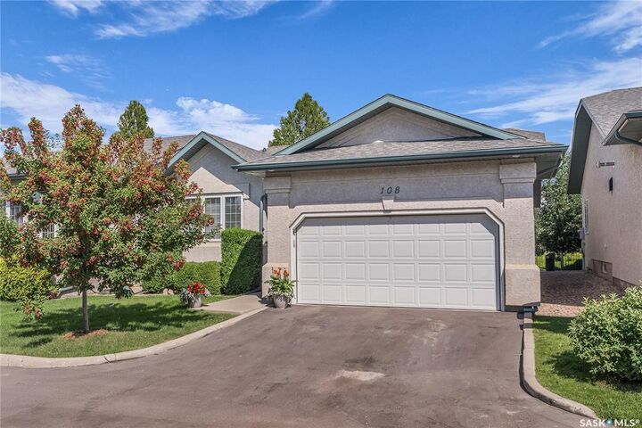 Property Photo:  835 Heritage Green 108  SK S7H 5S5 