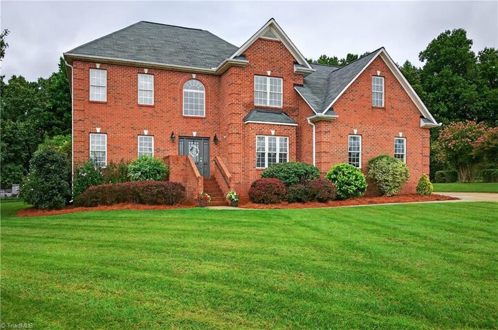 Property Photo: 1204 Davenport Court NC 27284