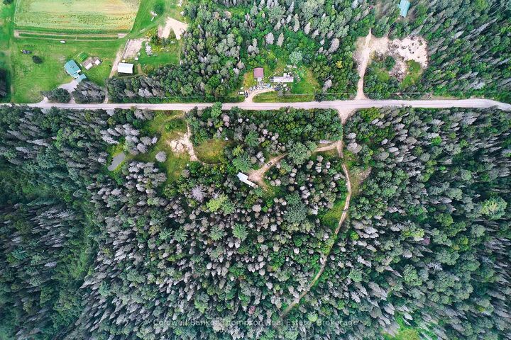 Photo de la propriété:  185 Halls Road E  ON P0A 1Z0 