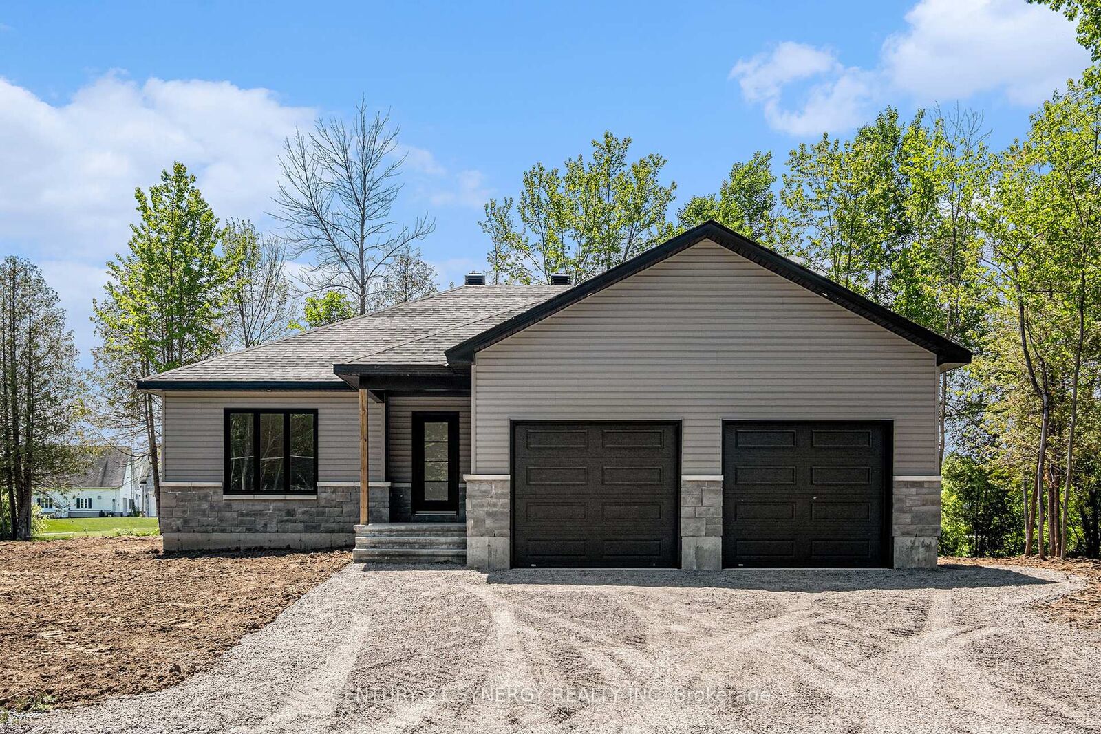 Property Photo: 16998 Chevrier Street ON K0C 1V0