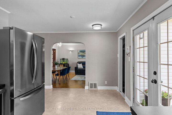 Property Photo: 307 Linwood Avenue ON L3V 2W8