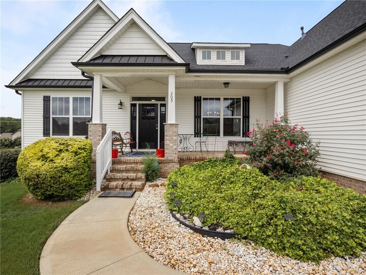 Property Photo:  205 Barnstead Court  SC 29673 