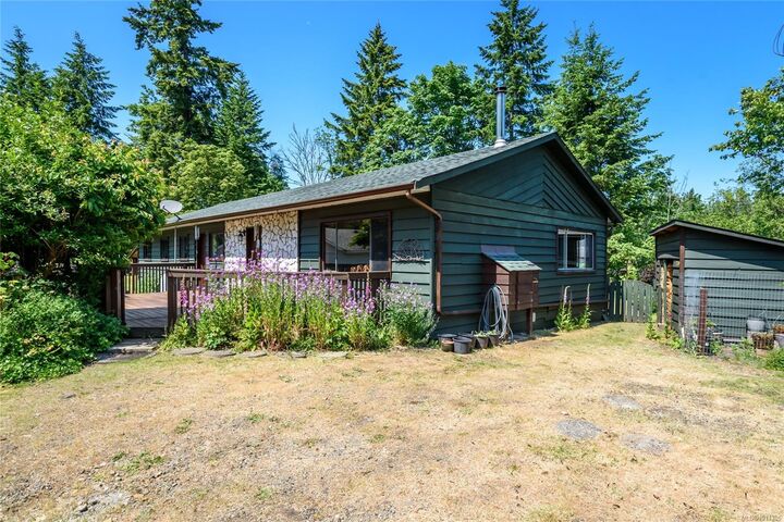 Property Photo: 9437 Martin Park Dr BC V9J 1C3