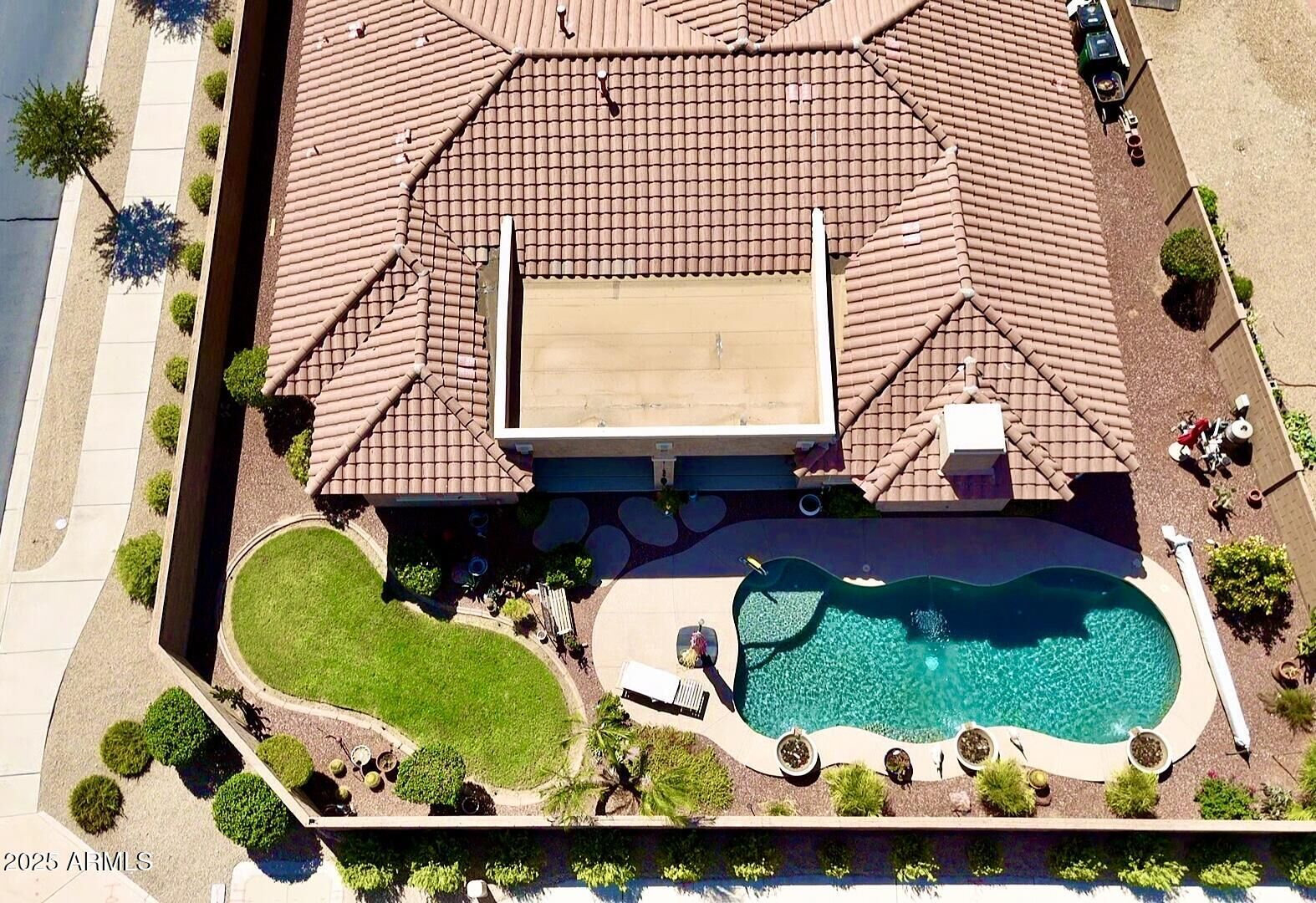 Property Photo:  625 S 173rd Drive  AZ 85338 