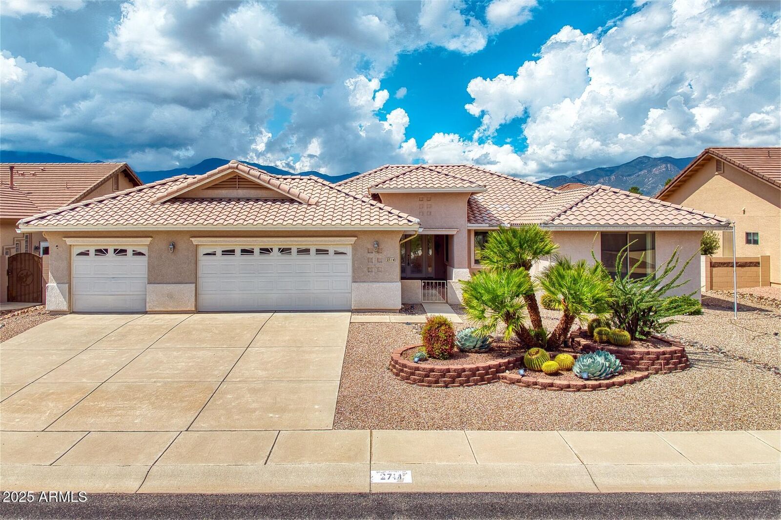 Property Photo: 2714 Knollridge Drive AZ 85650