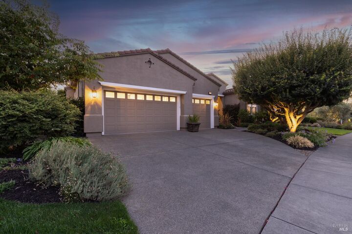 Property Photo:  107 Autumn Run Way  CA 94558 