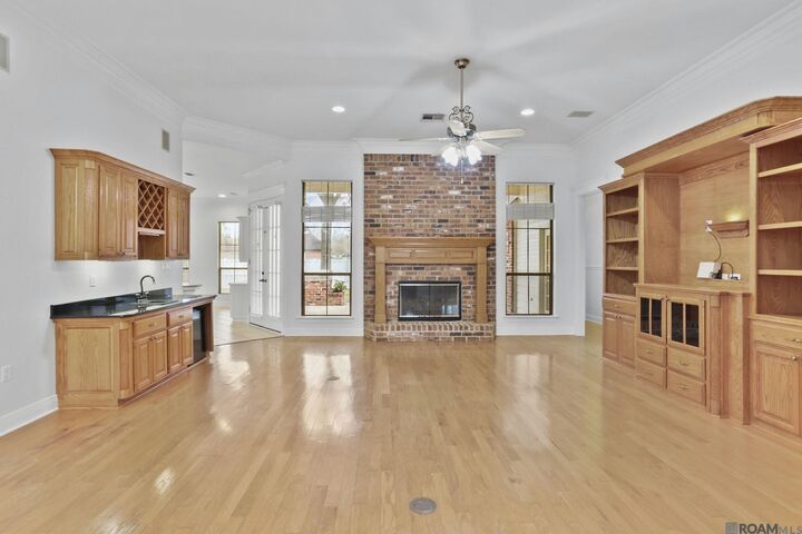 Property Photo: 37237 Lakeshore LA 70769
