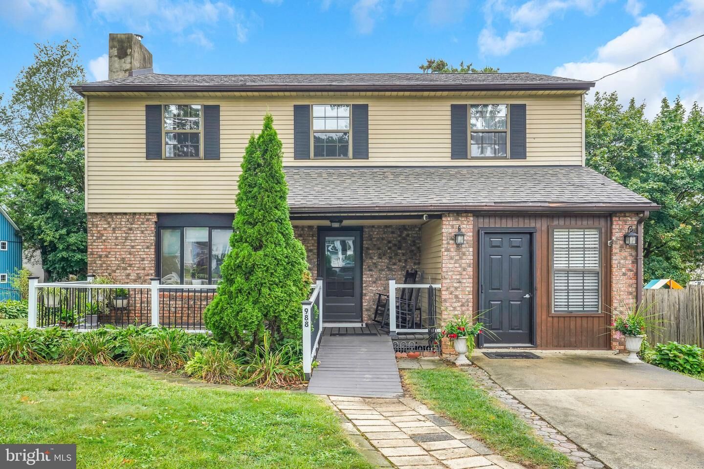 Property Photo:  988 Baxter Avenue  PA 19020 
