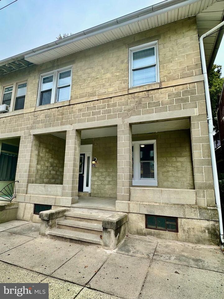 363 N 9th Street  Lebanon PA 17046 photo