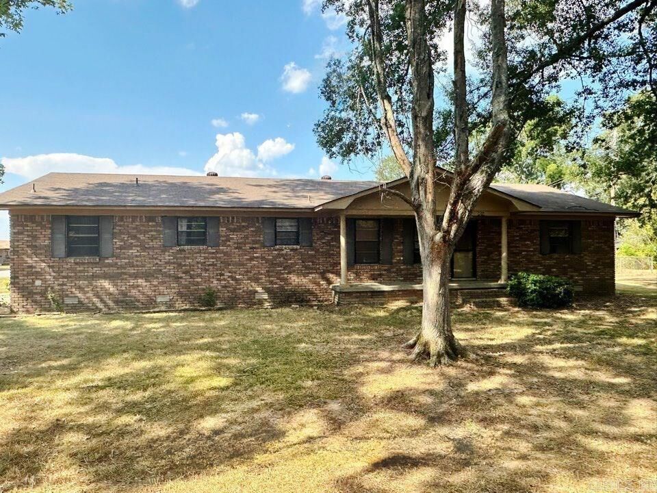 Property Photo: 404 Melton Drive AR 72086