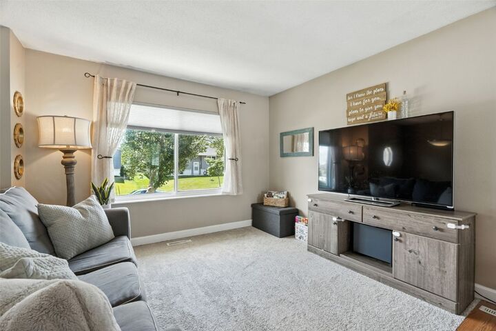 Property Photo: 3700 Fir Tree Drive NE IA 52402