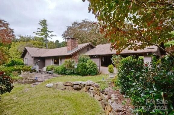 Property Photo: 32 Locust Lane NC 28782