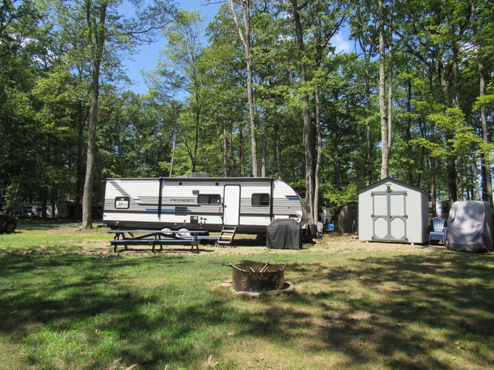 Property Photo: 537 Lynyard Ln / Bonefish Rd PA 15801