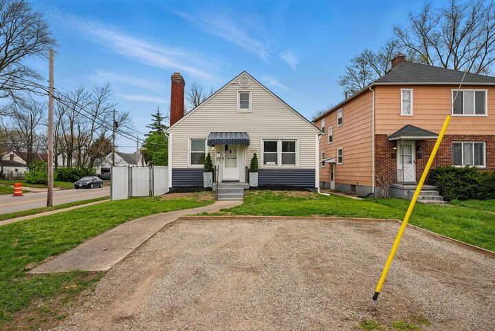 Property Photo: 1329 Studer Avenue OH 43206