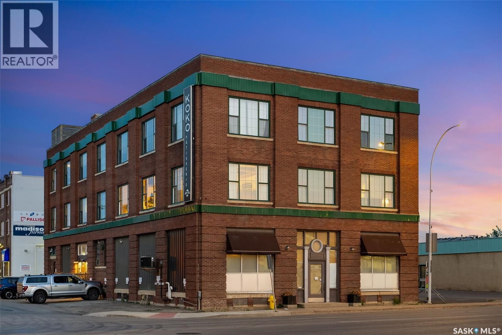 Property Photo:  202 1205 Broad Street  SK S4R 1Y2 