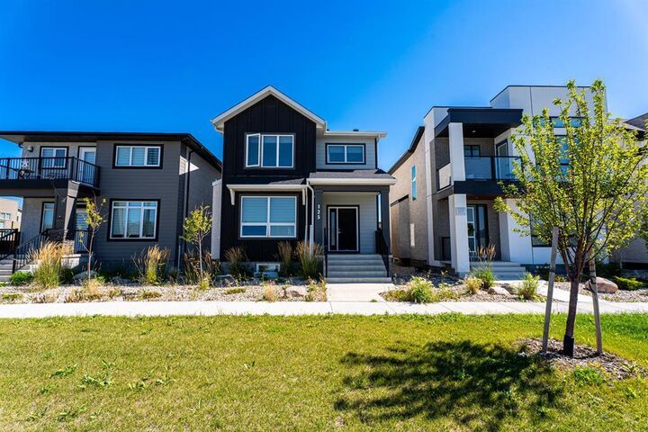 Property Photo:  125 Robert Bockstael Drive  MB R3X 1V7 