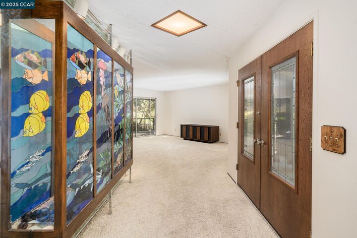 Property Photo:  200 Lark Ln  CA 94507 