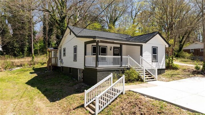 665 S Eugenia Place NW  Atlanta GA 30318 photo