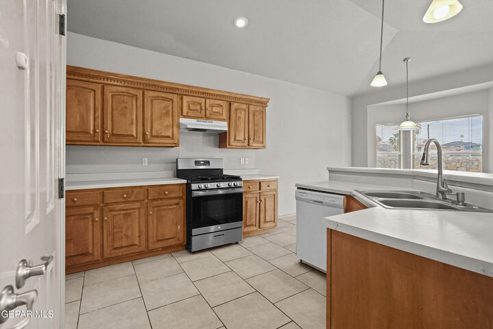 Property Photo: 5517 Manuel Moreno Drive TX 79934