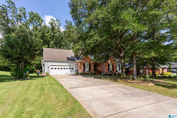 Property Photo:  64 Avalon Lane  AL 36207 