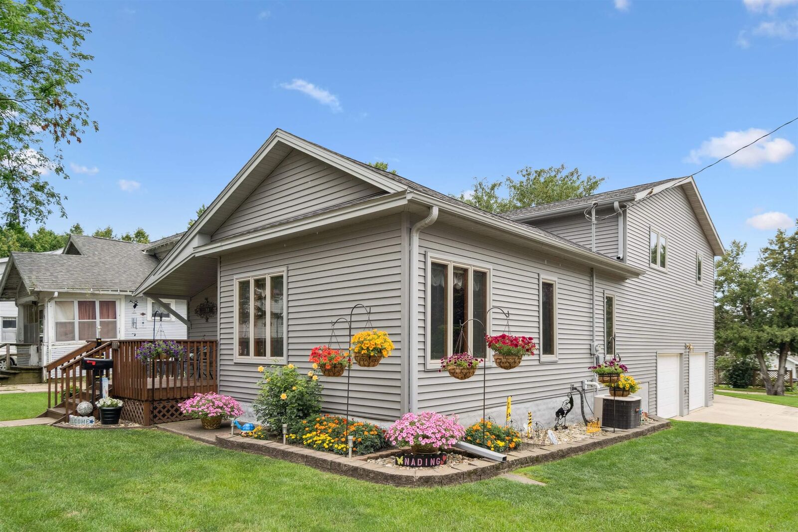 Property Photo: 100 7th Ave SE IA 50662