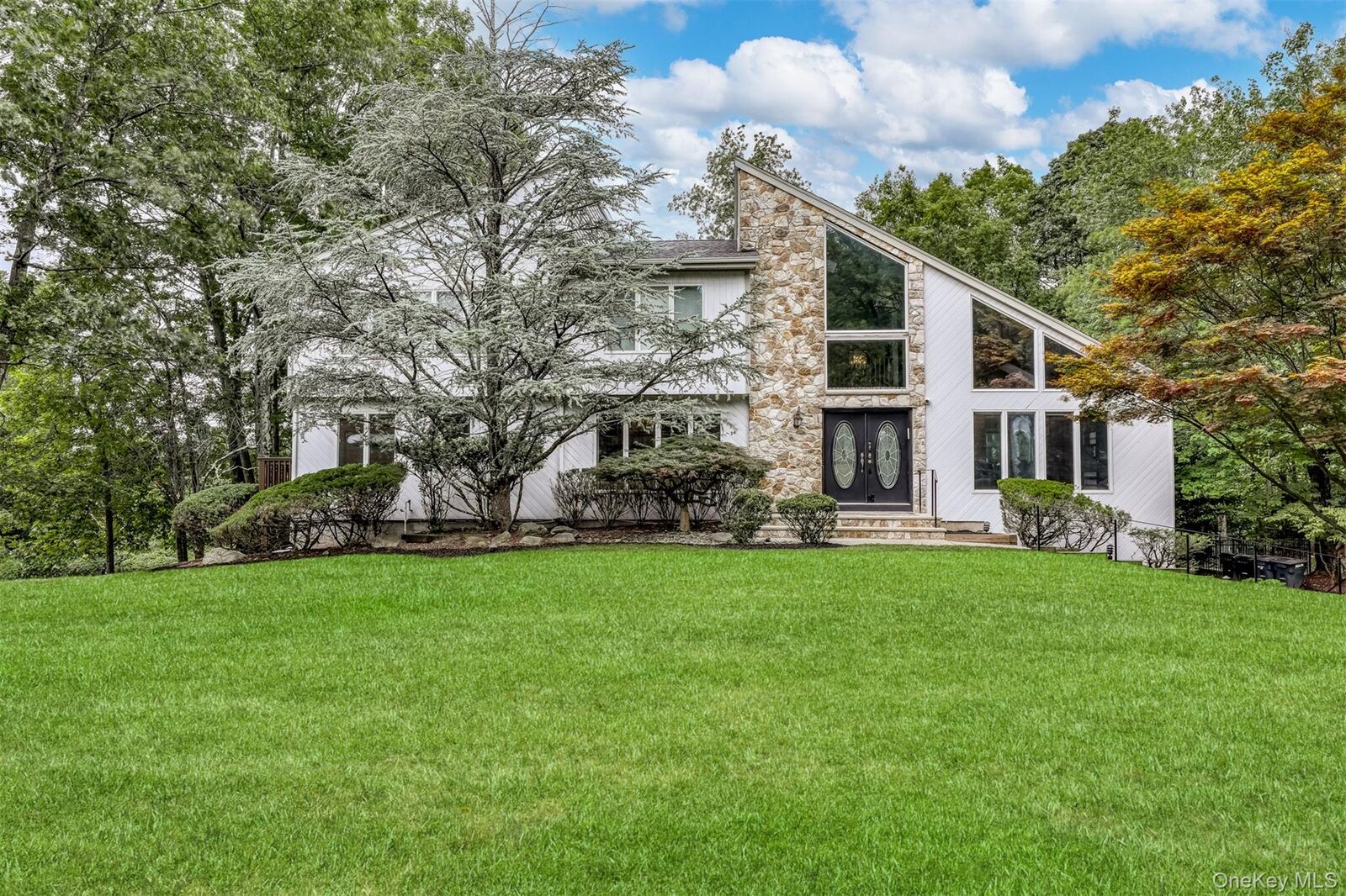 Property Photo: 14 S Post Lane NY 10952