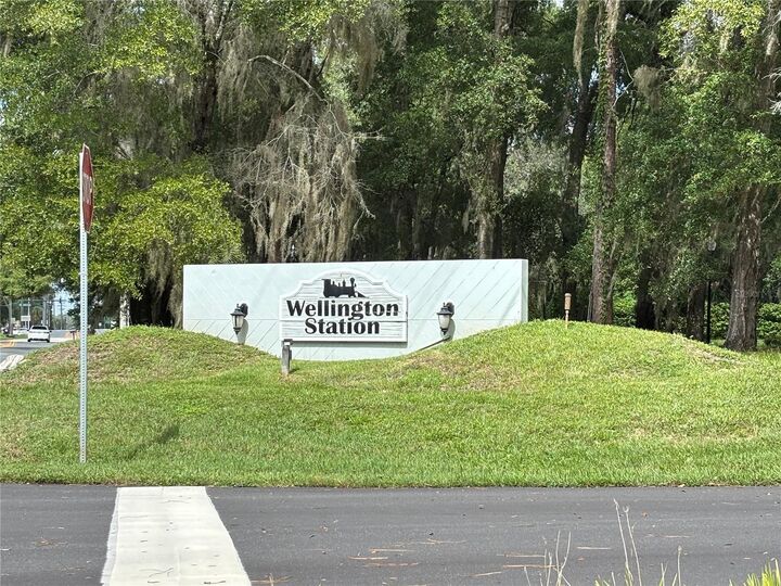 Property Photo: 3906 NE 22nd Street FL 34470