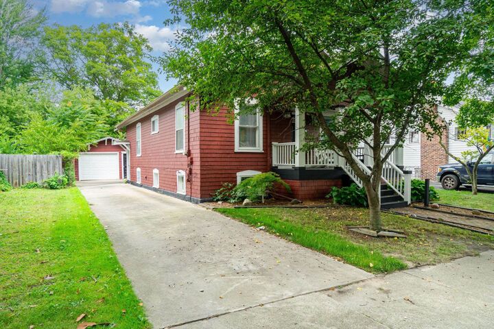 Property Photo:  2021 7th Street  MI 48708-6789 