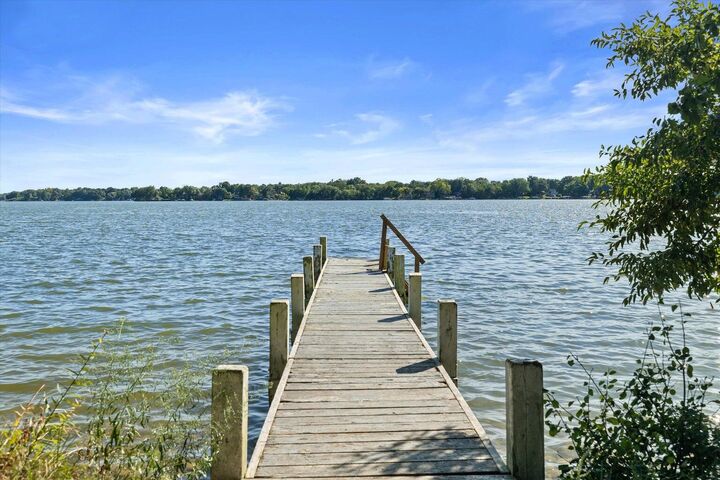 Property Photo: W343n6205 S Bayview Rd Lt2 WI 53066