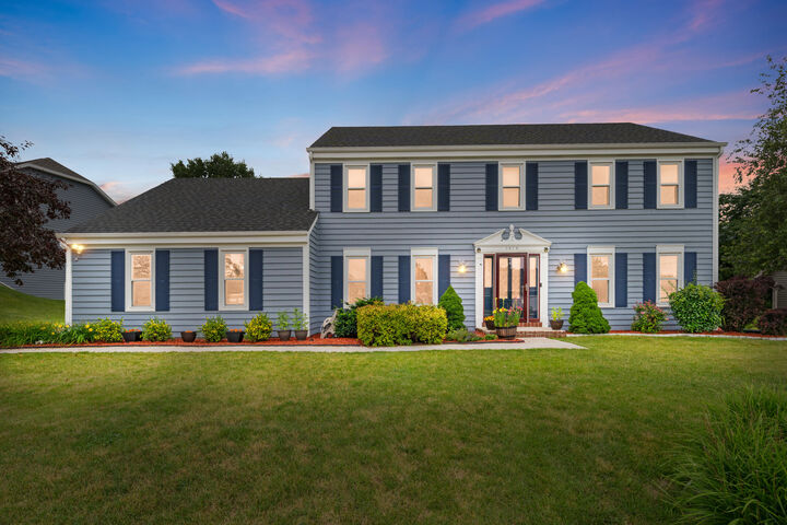 1070 Hillwood Blvd  Pewaukee WI 53072 photo