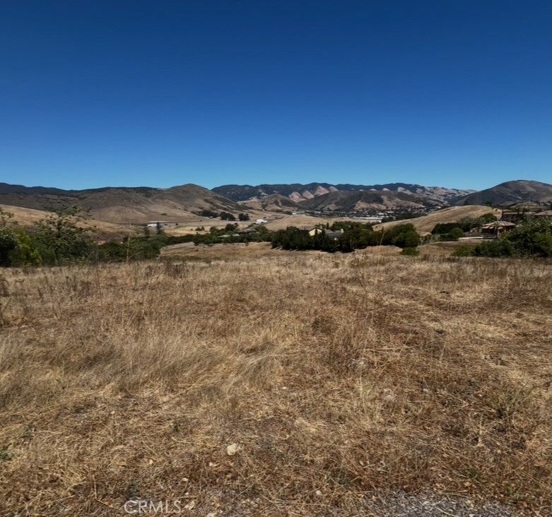 Property Photo:  1675 Paseo De Caballo  CA 93405 