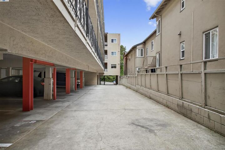 Property Photo:  273 Macarthur Blvd  CA 95610