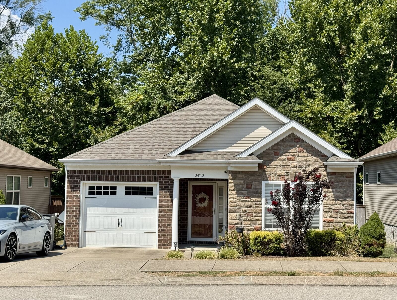 Property Photo: 2422 Duxbury Dr TN 38401