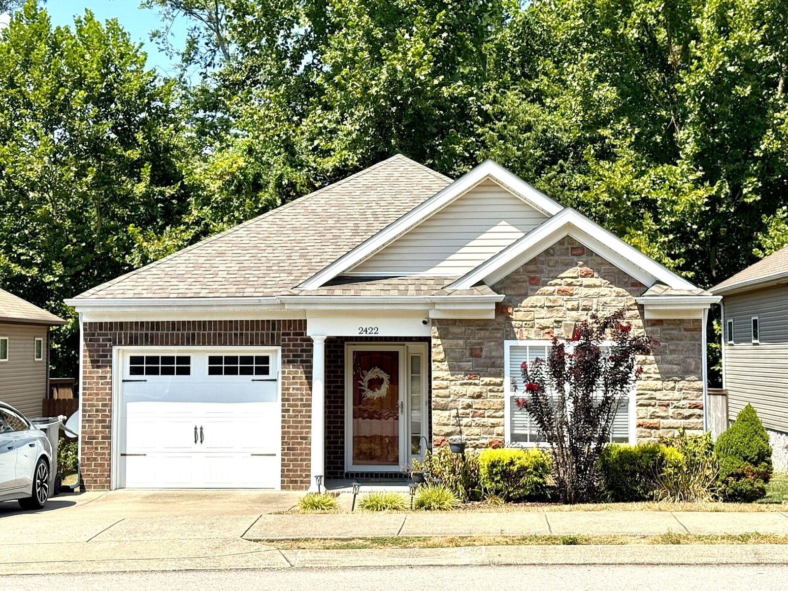 Property Photo:  2422 Duxbury Dr  TN 38401 