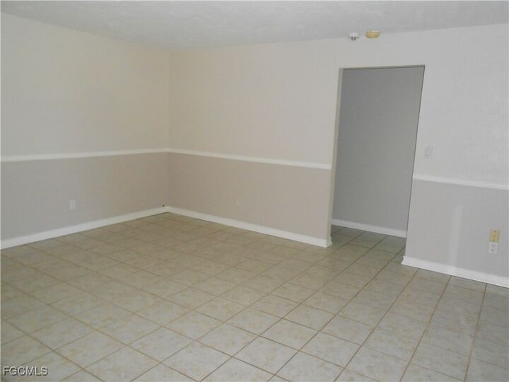Property Photo: 1406 Alwynne Drive S FL 33936