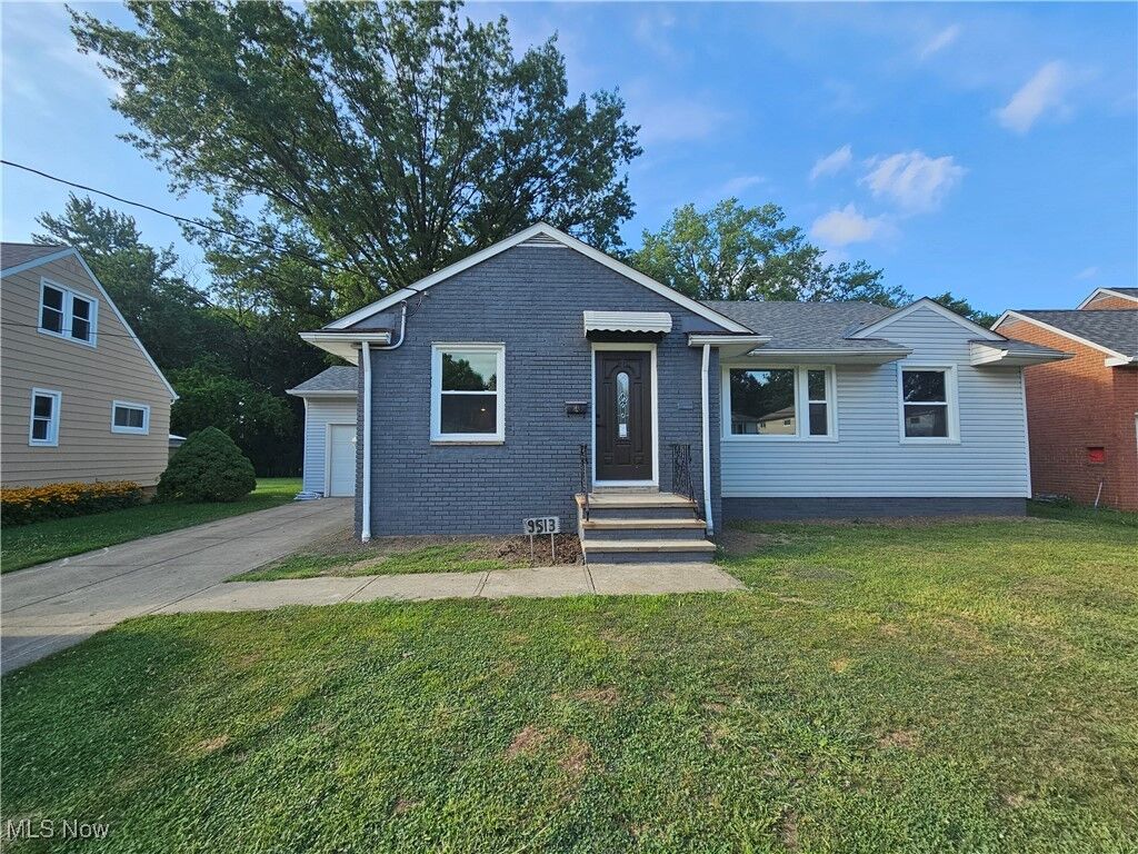 Property Photo: 9513 David Road OH 44125