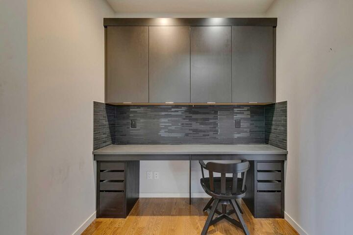 Property Photo:  18 Marquis Cove SE  AB T3B 1V8 