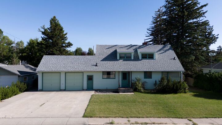 237 53 Avenue E  Claresholm AB T0L 0T0 photo